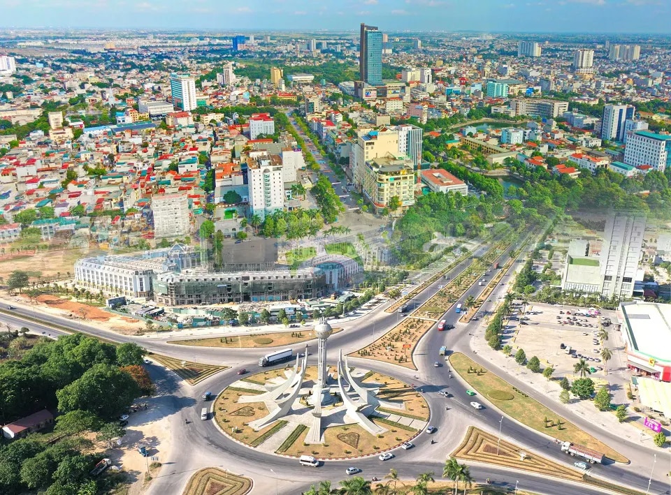 Thanh Hóa, với đặc điểm địa lý phong phú và nền văn hóa đa dạng là điểm đến hấp dẫn cho nhiều du khách 